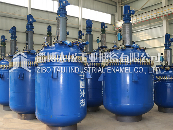 搪瓷反應釜人孔裝置的日常使用